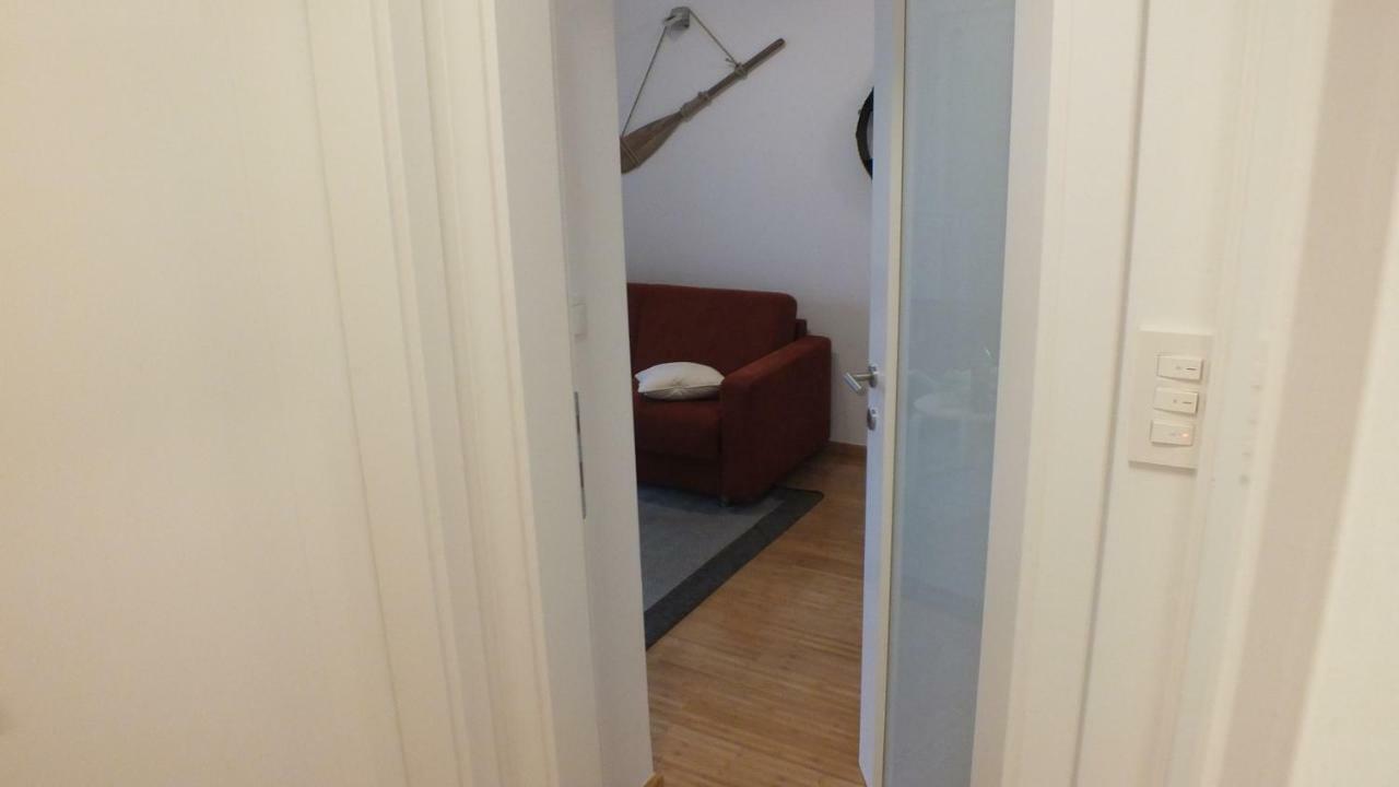 Apartment Paulina Novalja Eksteriør bilde