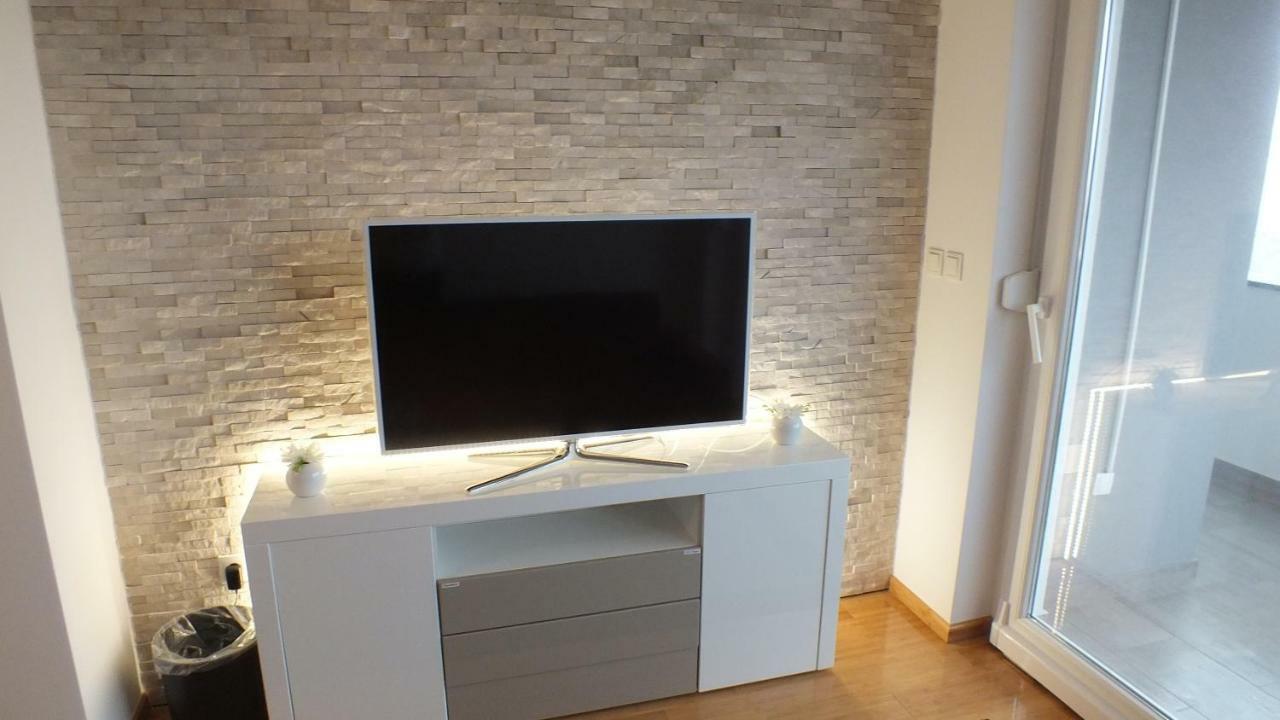 Apartment Paulina Novalja Eksteriør bilde