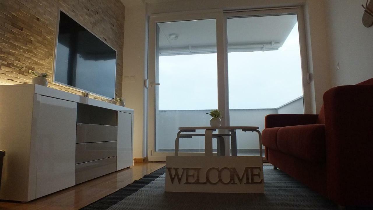 Apartment Paulina Novalja Eksteriør bilde