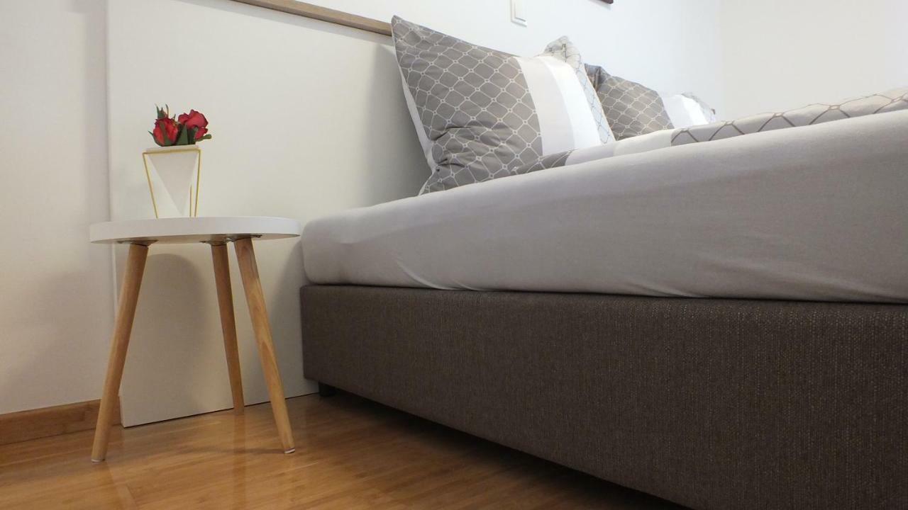 Apartment Paulina Novalja Eksteriør bilde